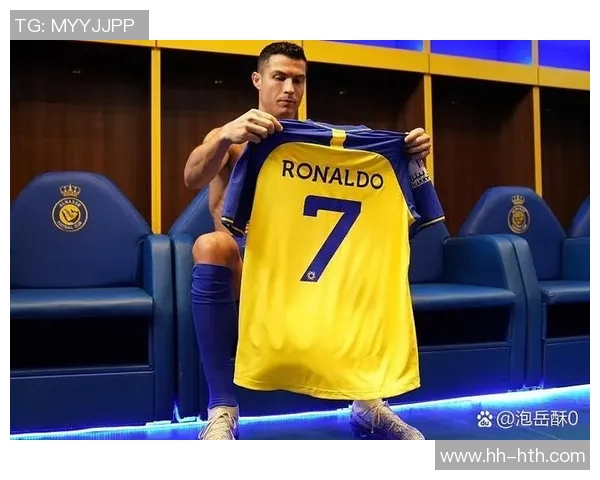 世界足球巨星C罗的传奇历程与场上风采解析